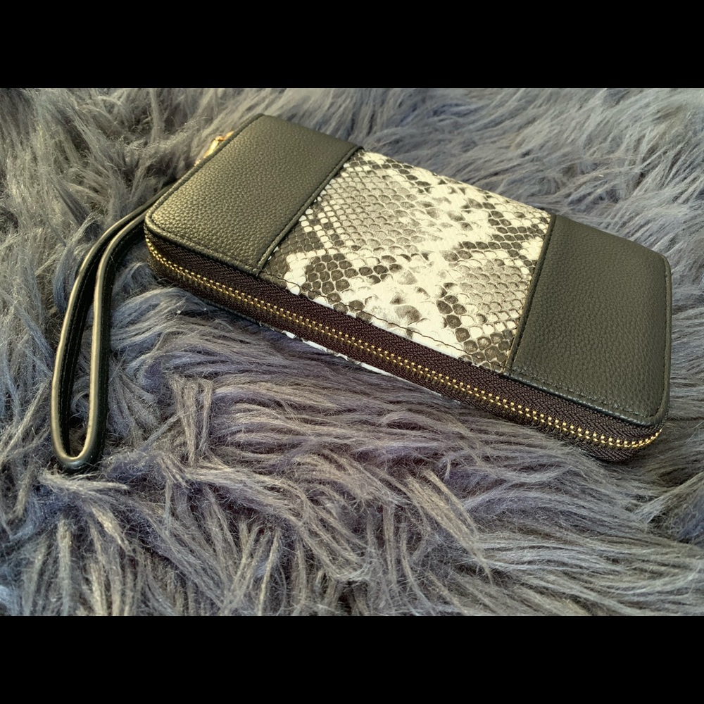 Wallet - Picture 3 of 5